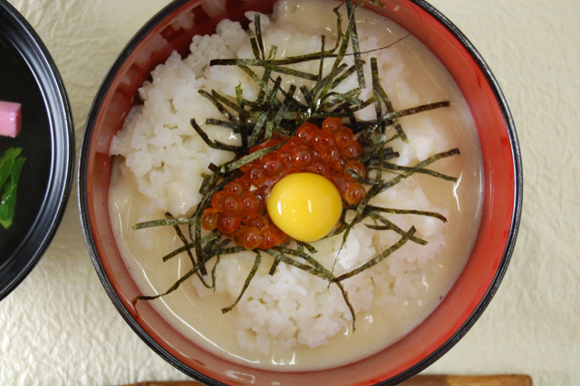 山の芋丼（器入り）